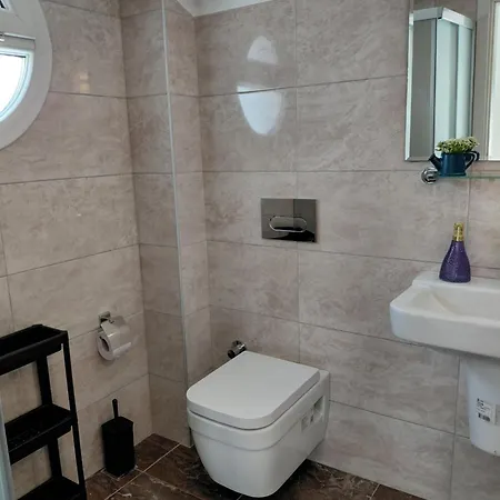 Apartament Duplex On The First Line In